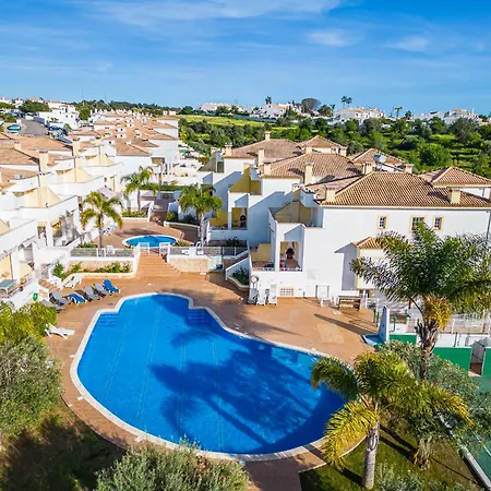 Margarida - Ping Pong Table Albufeira