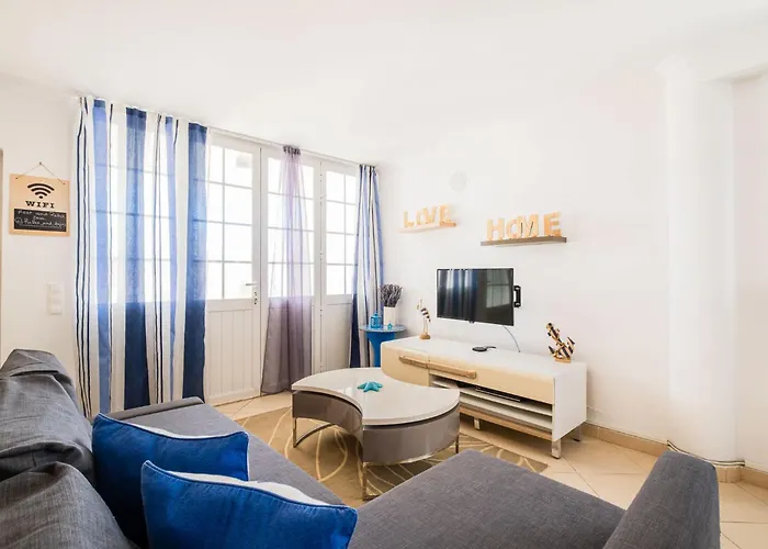 Margarida - Ping Pong Table Albufeira