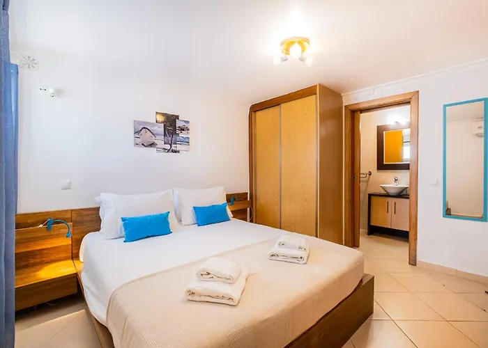 Margarida - Ping Pong Table Apartment *