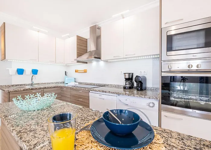 Margarida - Ping Pong Table Албуфейра