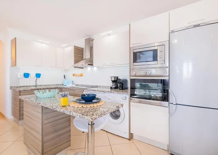 Margarida - Ping Pong Table Апартаменти *